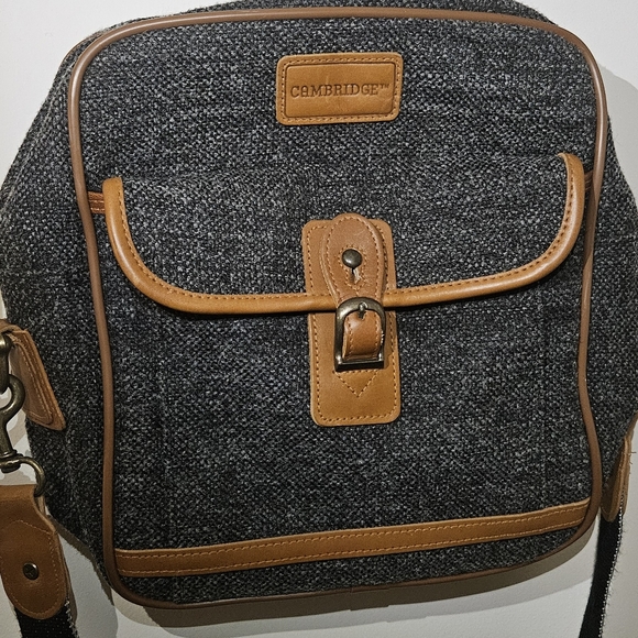 Made in the UK Cambridge Satchel Company bag - Picture 3 of 4